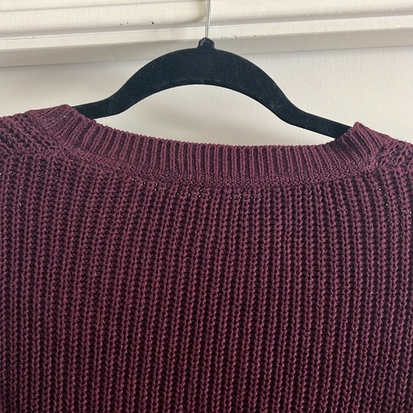 Burgundy top with knitted cardigan and silk bottom - Picture 7 of 7